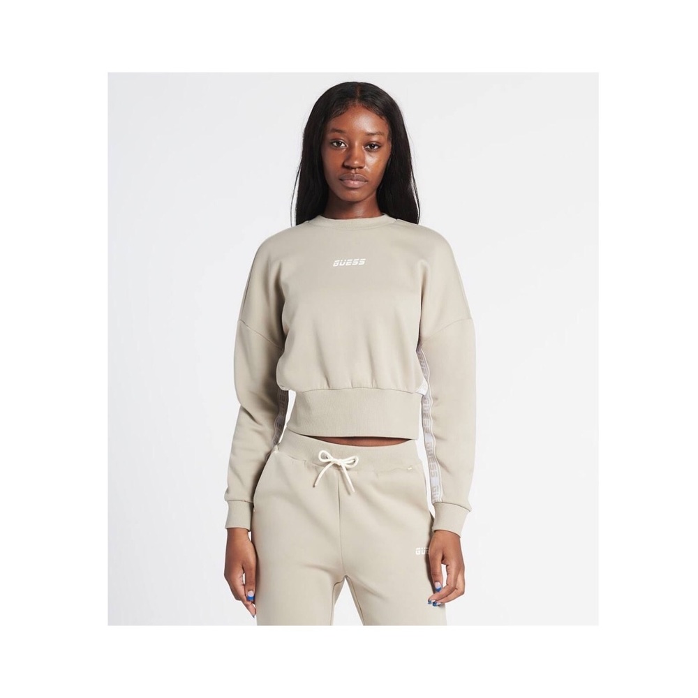 🌿Guess Crop Sweater